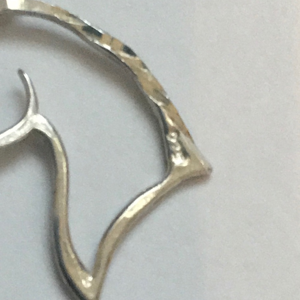 Sterling silver lightweight Horse head Earrings - Picture 5 of 7